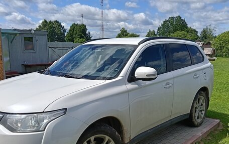 Mitsubishi Outlander III рестайлинг 3, 2012 год, 1 204 000 рублей, 2 фотография