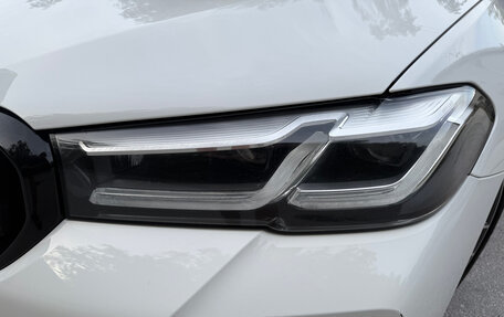 BMW 5 серия, 2021 год, 5 240 000 рублей, 21 фотография