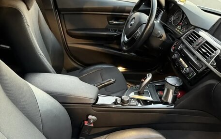 BMW 3 серия, 2018 год, 1 950 000 рублей, 4 фотография