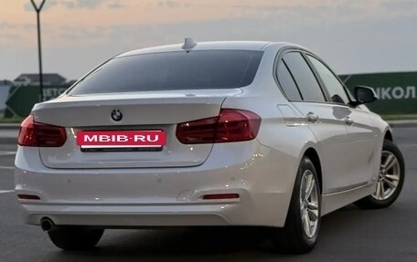 BMW 3 серия, 2018 год, 1 950 000 рублей, 2 фотография