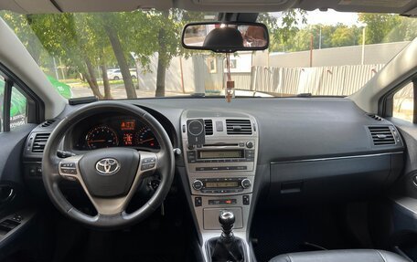 Toyota Avensis III рестайлинг, 2011 год, 930 000 рублей, 10 фотография