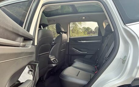 Haval H6, 2022 год, 1 280 000 рублей, 10 фотография