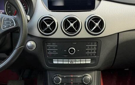 Mercedes-Benz B-Класс, 2018 год, 1 400 000 рублей, 7 фотография