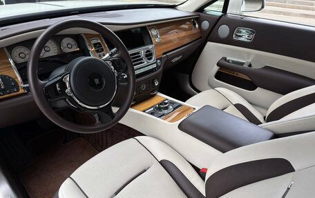 Rolls-Royce Wraith, 2016 год, 17 950 000 рублей, 15 фотография