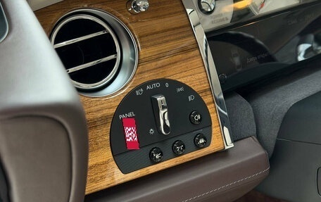 Rolls-Royce Wraith, 2016 год, 17 950 000 рублей, 24 фотография