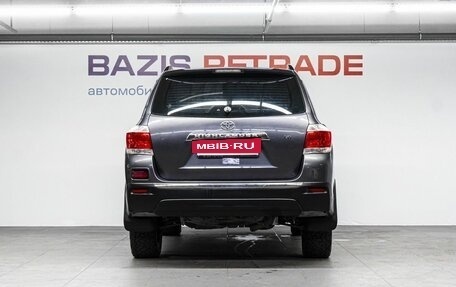 Toyota Highlander III, 2011 год, 2 199 000 рублей, 7 фотография