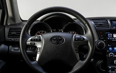 Toyota Highlander III, 2011 год, 2 199 000 рублей, 20 фотография