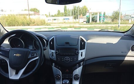 Chevrolet Cruze II, 2013 год, 680 000 рублей, 10 фотография