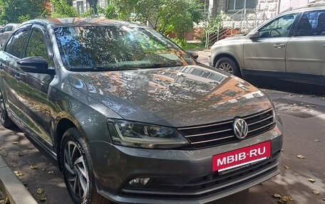 Volkswagen Jetta VI, 2017 год, 1 450 000 рублей, 2 фотография