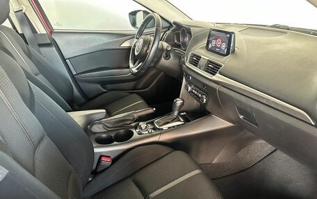 Mazda 3, 2017 год, 1 678 000 рублей, 10 фотография