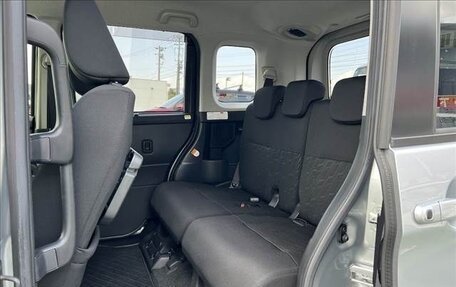 Toyota Roomy I, 2018 год, 800 000 рублей, 8 фотография