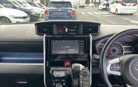 Toyota Roomy I, 2018 год, 800 000 рублей, 20 фотография
