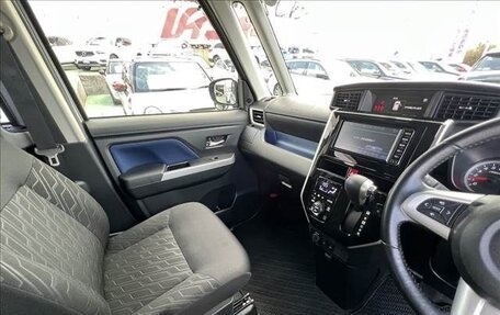 Toyota Roomy I, 2018 год, 800 000 рублей, 22 фотография