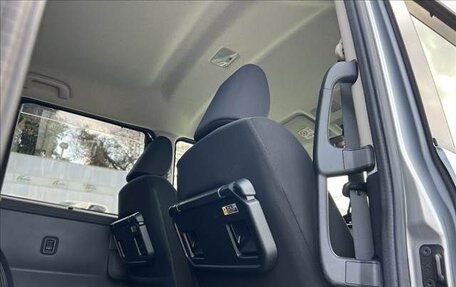 Toyota Roomy I, 2018 год, 800 000 рублей, 29 фотография