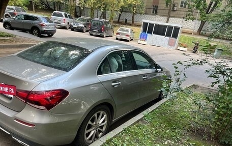 Mercedes-Benz A-Класс, 2019 год, 2 200 000 рублей, 2 фотография