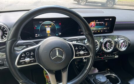 Mercedes-Benz A-Класс, 2019 год, 2 200 000 рублей, 5 фотография