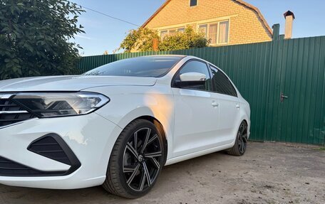 Volkswagen Polo VI (EU Market), 2021 год, 1 600 000 рублей, 2 фотография