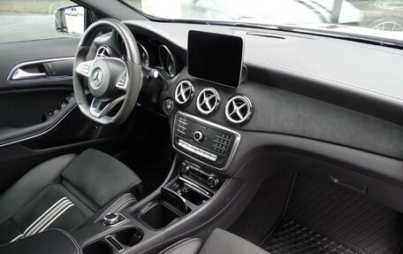 Mercedes-Benz GLA, 2018 год, 2 490 000 рублей, 8 фотография