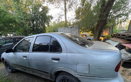Nissan Almera, 1996 год, 90 000 рублей, 2 фотография
