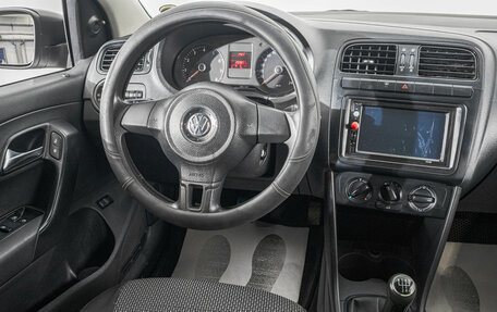 Volkswagen Polo VI (EU Market), 2011 год, 619 000 рублей, 14 фотография