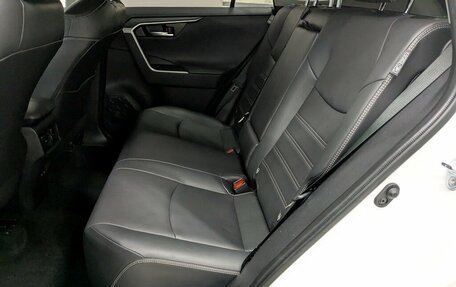 Toyota RAV4, 2022 год, 3 890 000 рублей, 3 фотография