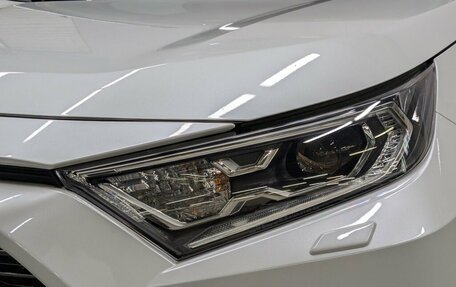 Toyota RAV4, 2022 год, 3 890 000 рублей, 9 фотография