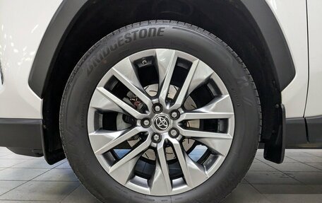 Toyota RAV4, 2022 год, 3 890 000 рублей, 7 фотография