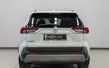 Toyota RAV4, 2022 год, 3 890 000 рублей, 29 фотография