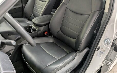 Toyota RAV4, 2022 год, 3 890 000 рублей, 16 фотография