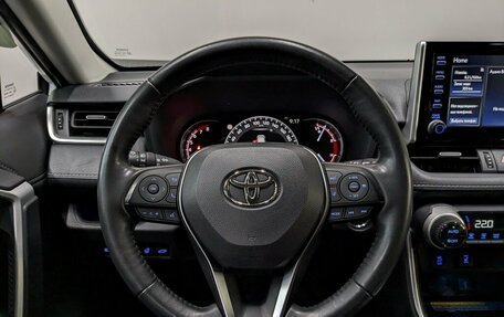 Toyota RAV4, 2022 год, 3 890 000 рублей, 28 фотография