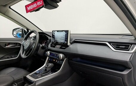 Toyota RAV4, 2022 год, 3 890 000 рублей, 18 фотография