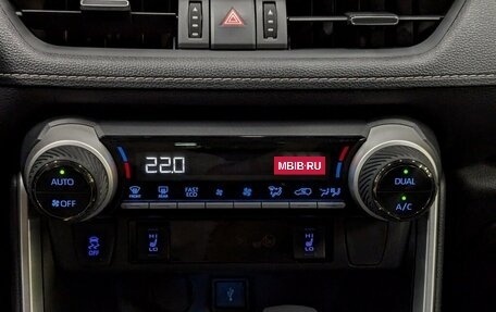 Toyota RAV4, 2022 год, 3 890 000 рублей, 21 фотография