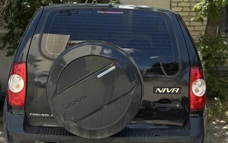 Chevrolet Niva I рестайлинг, 2011 год, 300 000 рублей, 2 фотография