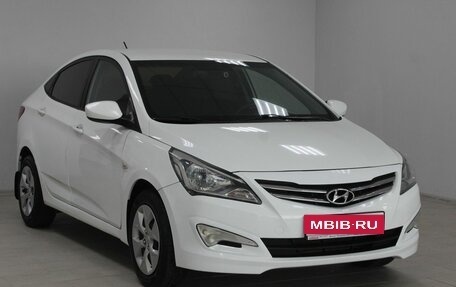 Hyundai Solaris II рестайлинг, 2014 год, 899 900 рублей, 1 фотография