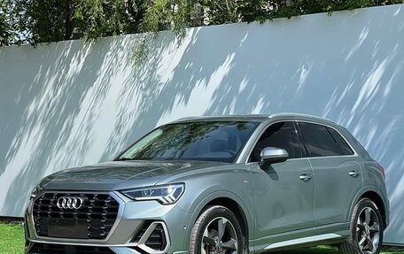 Audi Q3, 2022 год, 1 900 000 рублей, 3 фотография
