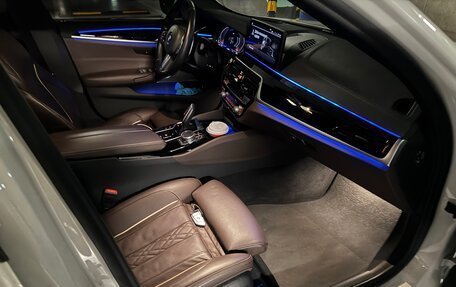 BMW 5 серия, 2021 год, 4 490 000 рублей, 14 фотография