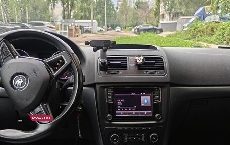 Skoda Yeti I рестайлинг, 2017 год, 1 400 000 рублей, 10 фотография