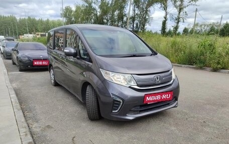 Honda Stepwgn IV, 2018 год, 1 949 000 рублей, 4 фотография