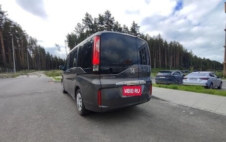 Honda Stepwgn IV, 2018 год, 1 949 000 рублей, 13 фотография