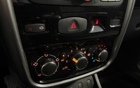 Renault Duster I рестайлинг, 2013 год, 750 000 рублей, 15 фотография