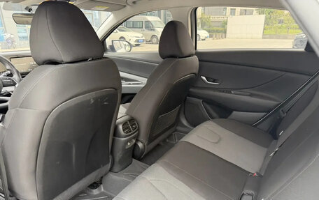 Hyundai Elantra, 2023 год, 1 300 000 рублей, 11 фотография