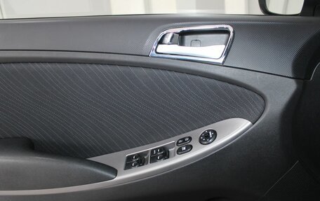 Hyundai Solaris II рестайлинг, 2014 год, 899 900 рублей, 18 фотография