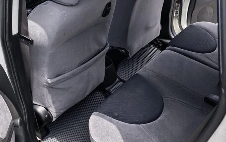 Honda Fit III, 2003 год, 350 000 рублей, 9 фотография