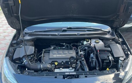 Opel Astra J, 2013 год, 700 000 рублей, 3 фотография