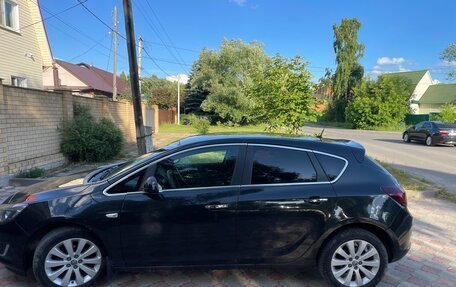 Opel Astra J, 2013 год, 700 000 рублей, 6 фотография