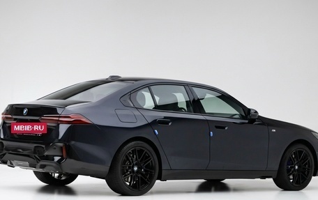 BMW 5 серия, 2025 год, 7 990 000 рублей, 3 фотография