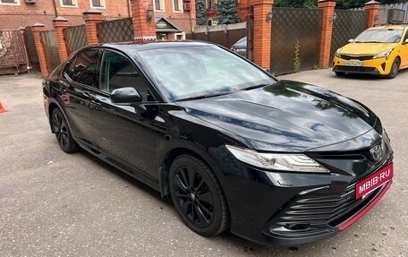 Toyota Camry, 2021 год, 3 200 000 рублей, 4 фотография