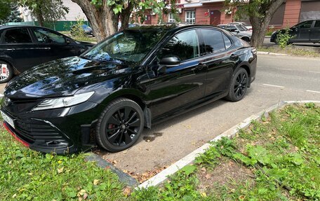 Toyota Camry, 2021 год, 3 200 000 рублей, 14 фотография