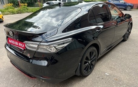 Toyota Camry, 2021 год, 3 200 000 рублей, 6 фотография
