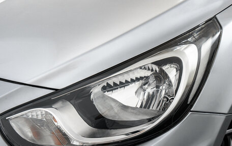 Hyundai Solaris II рестайлинг, 2011 год, 749 000 рублей, 8 фотография